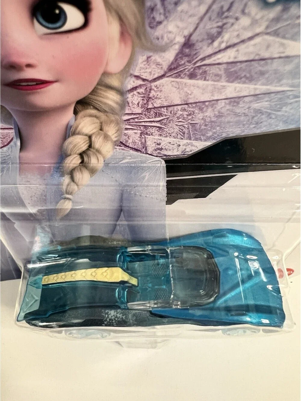 NEW Mattel GYB22 Hot Wheels Disney Frozen Movie ELSA DieCast 1:64 Character Car